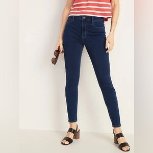 EUC OLD NAVY 24/7 Sculpt Rockstar Skinny Jeans - 14 petite